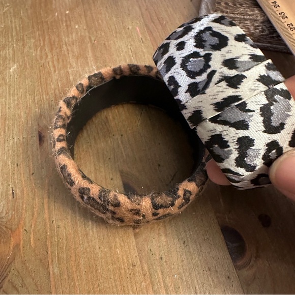 Leopard Cheetah Animal Print Wooden Black Bangle Gold Cuff Bracelet Set Costume - Picture 8 of 9